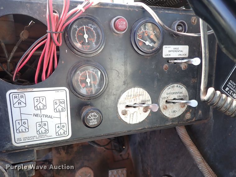 image for item JO9704 Gradall  water wagon