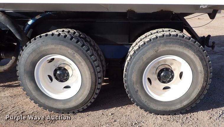 image for item JO9704 Gradall  water wagon