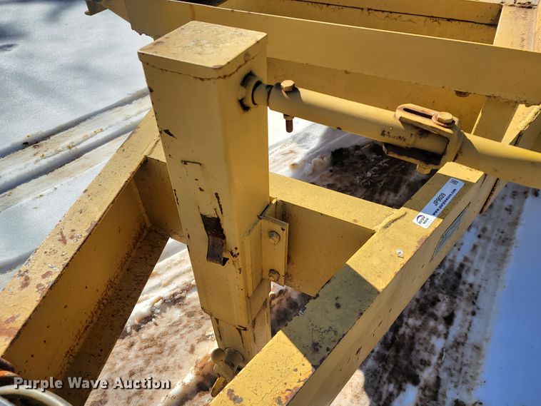 image for item JP9029 2000 Belshe  equipment trailer