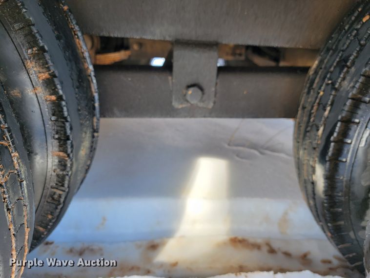 image for item JP9029 2000 Belshe  equipment trailer