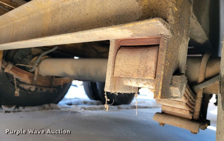 image for item JP9029 2000 Belshe  equipment trailer