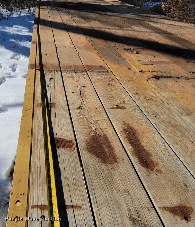 image for item JP9029 2000 Belshe  equipment trailer