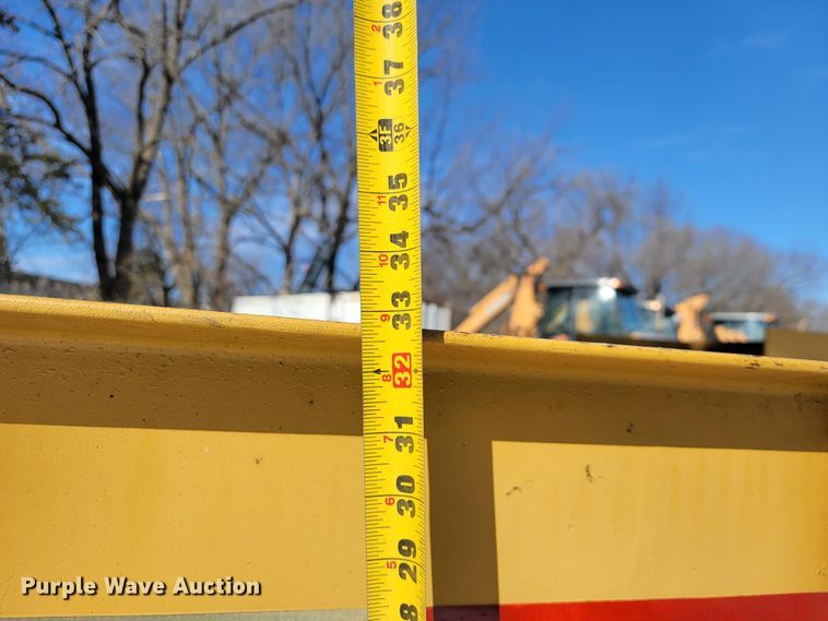 image for item JP9029 2000 Belshe  equipment trailer