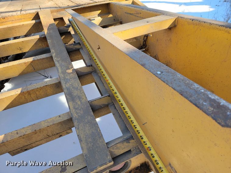 image for item JP9029 2000 Belshe  equipment trailer