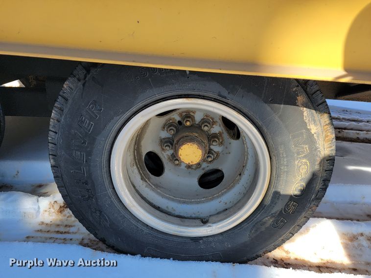 image for item JP9029 2000 Belshe  equipment trailer