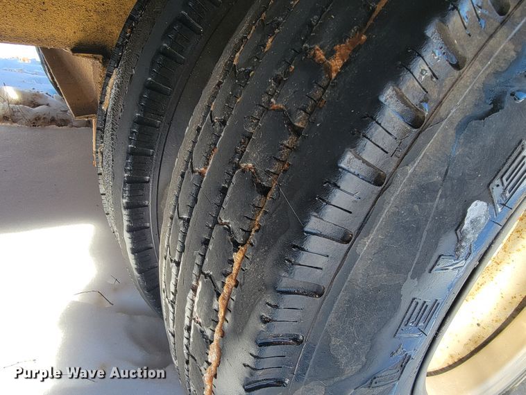 image for item JP9029 2000 Belshe  equipment trailer