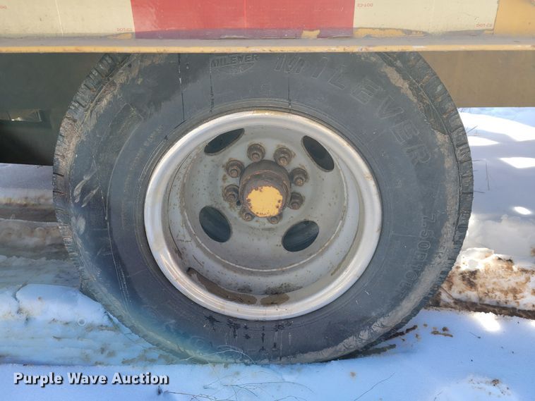 image for item JP9029 2000 Belshe  equipment trailer