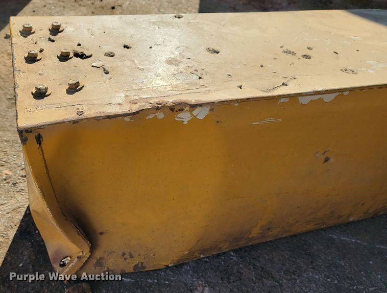 image for item JP9029 2000 Belshe  equipment trailer