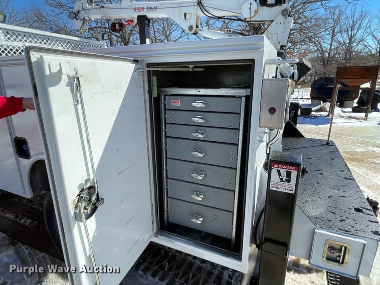 image for item JR9858 2011 Ford F550 Super Duty XL  utility / service truck