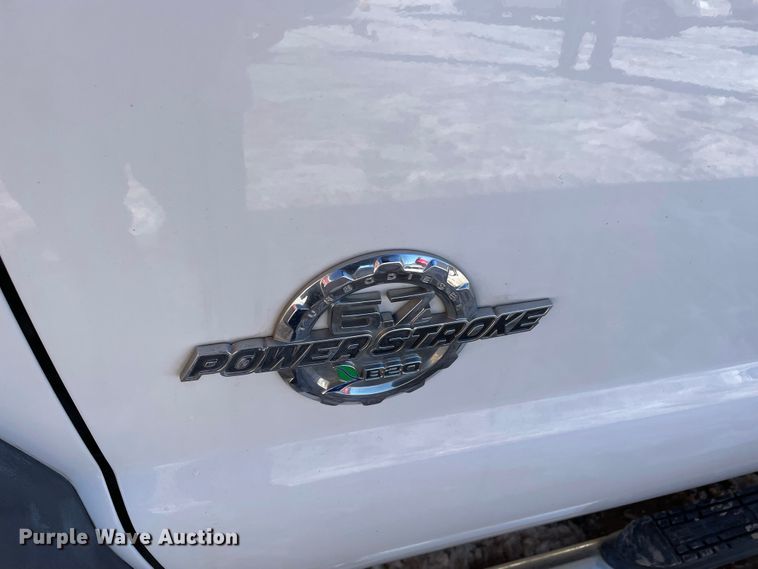 image for item JR9858 2011 Ford F550 Super Duty XL  utility / service truck