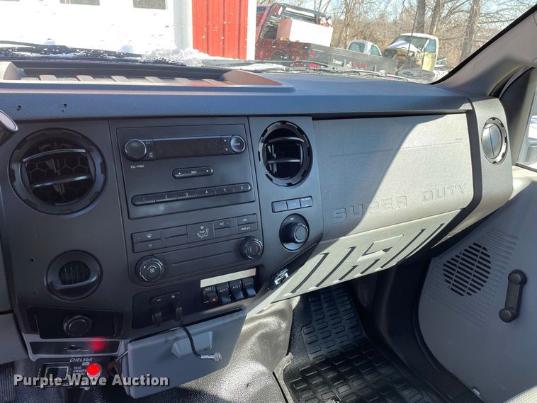 image for item JR9858 2011 Ford F550 Super Duty XL  utility / service truck