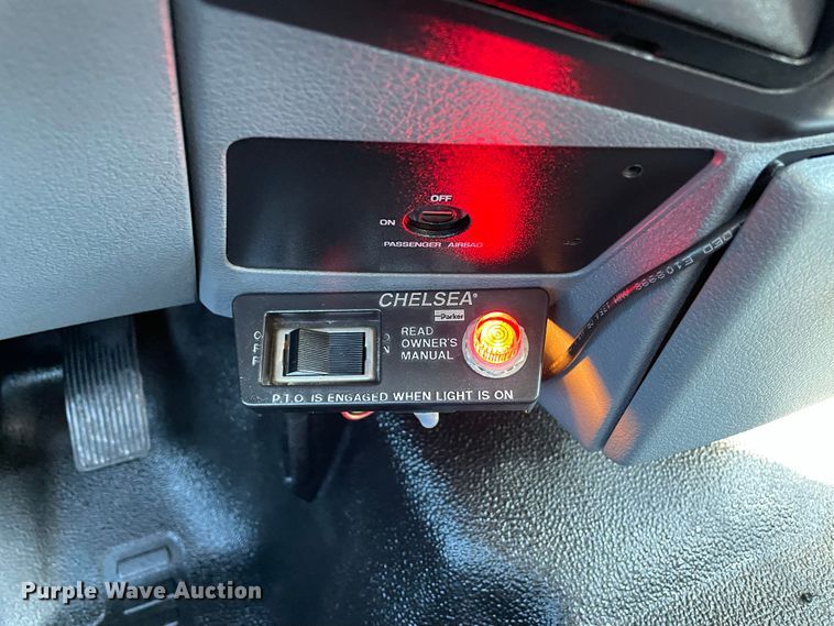 image for item JR9858 2011 Ford F550 Super Duty XL  utility / service truck