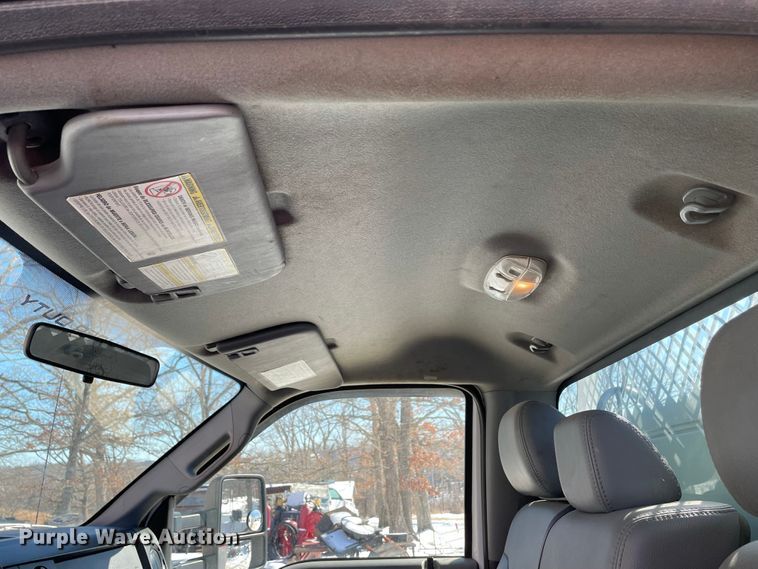 image for item JR9858 2011 Ford F550 Super Duty XL  utility / service truck