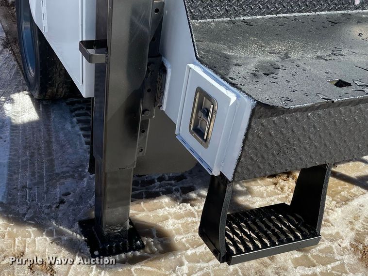 image for item JR9858 2011 Ford F550 Super Duty XL  utility / service truck