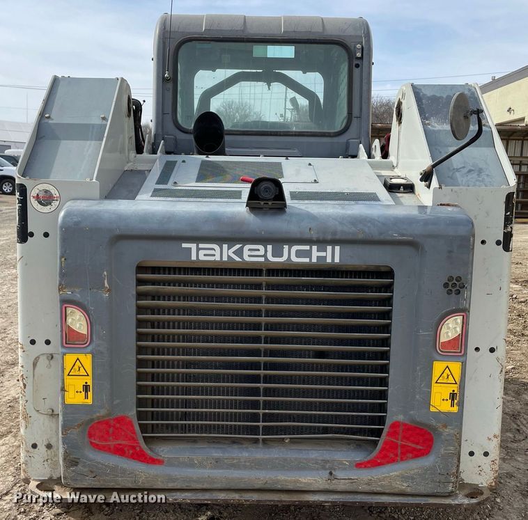 image for item JR9862 2017 Takeuchi TL12R2  tracked skid steer loader