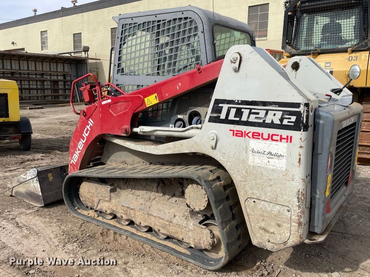 image for item JR9862 2017 Takeuchi TL12R2  tracked skid steer loader