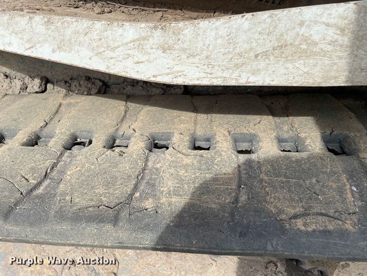 image for item JR9862 2017 Takeuchi TL12R2  tracked skid steer loader