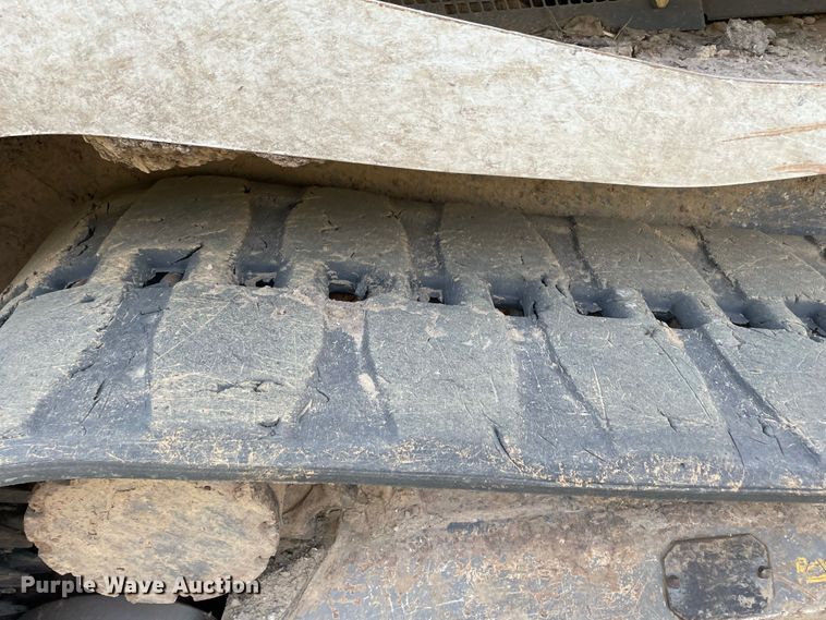 image for item JR9862 2017 Takeuchi TL12R2  tracked skid steer loader