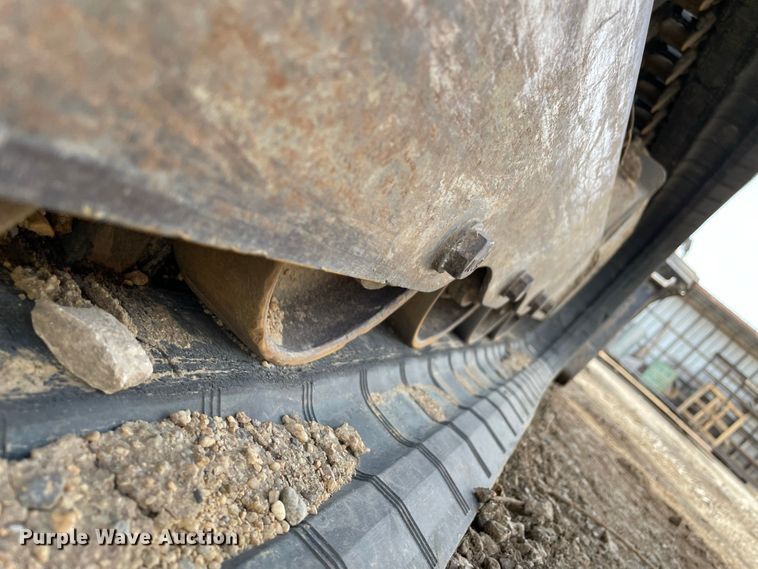 image for item JR9862 2017 Takeuchi TL12R2  tracked skid steer loader