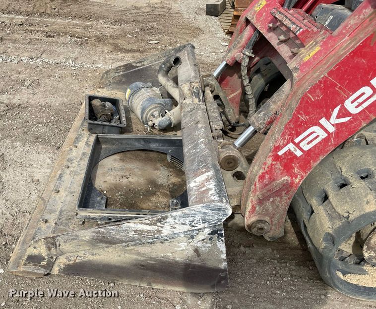 image for item JR9862 2017 Takeuchi TL12R2  tracked skid steer loader