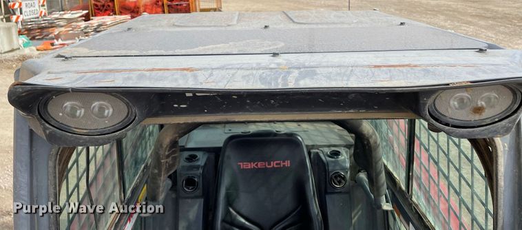 image for item JR9862 2017 Takeuchi TL12R2  tracked skid steer loader