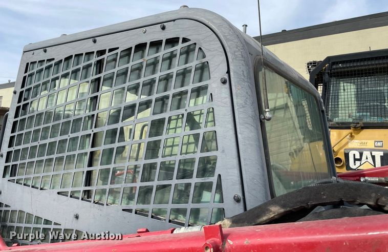 image for item JR9862 2017 Takeuchi TL12R2  tracked skid steer loader