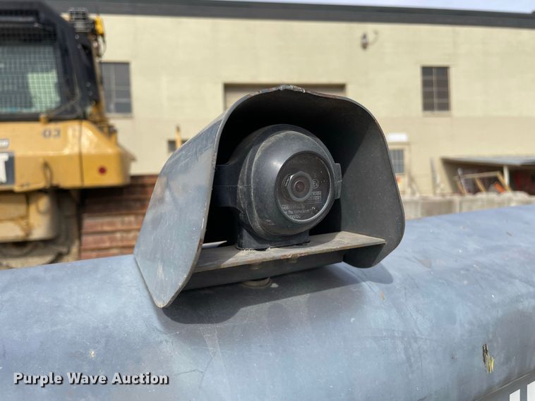 image for item JR9862 2017 Takeuchi TL12R2  tracked skid steer loader