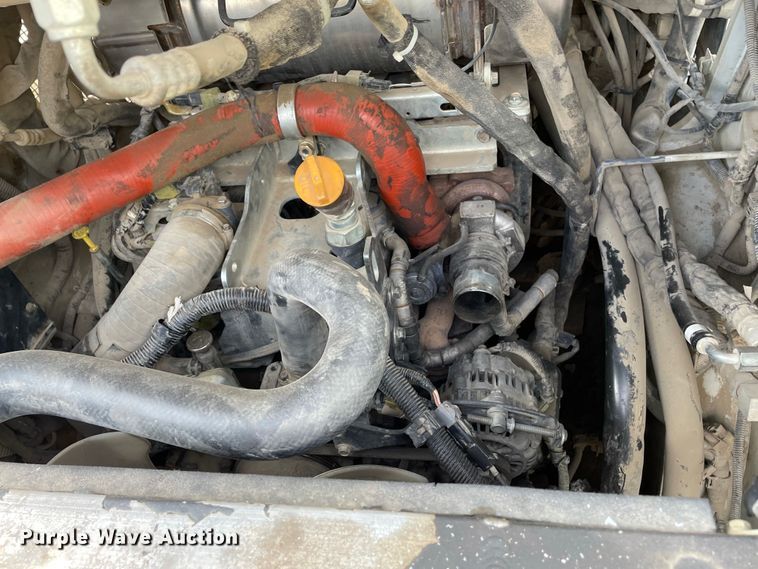 image for item JR9862 2017 Takeuchi TL12R2  tracked skid steer loader