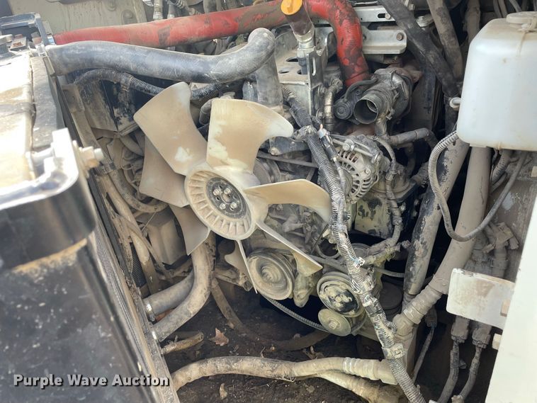 image for item JR9862 2017 Takeuchi TL12R2  tracked skid steer loader