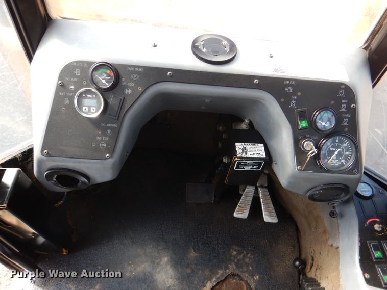 image for item JS9715 2011 Caterpillar 563  mulcher