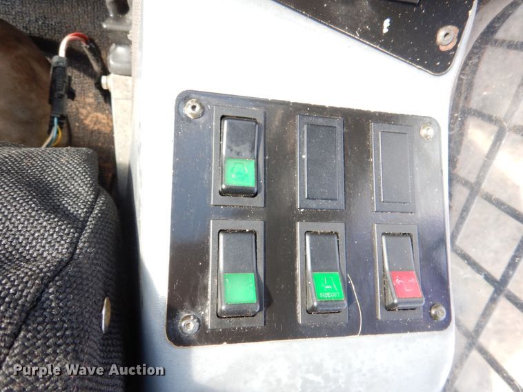 image for item JS9715 2011 Caterpillar 563  mulcher