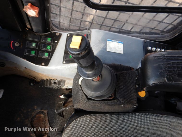 image for item JS9715 2011 Caterpillar 563  mulcher