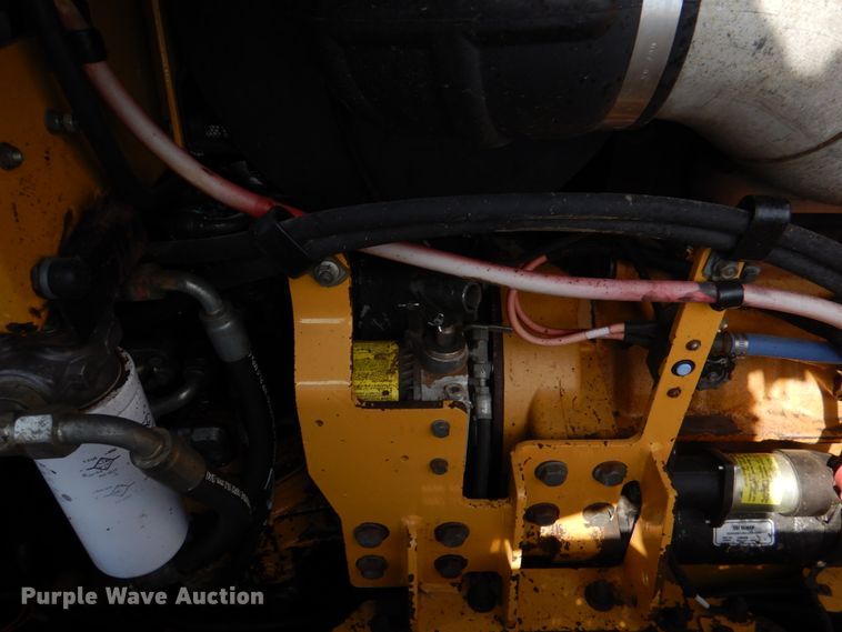 image for item JS9715 2011 Caterpillar 563  mulcher