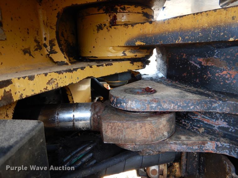 image for item JS9715 2011 Caterpillar 563  mulcher