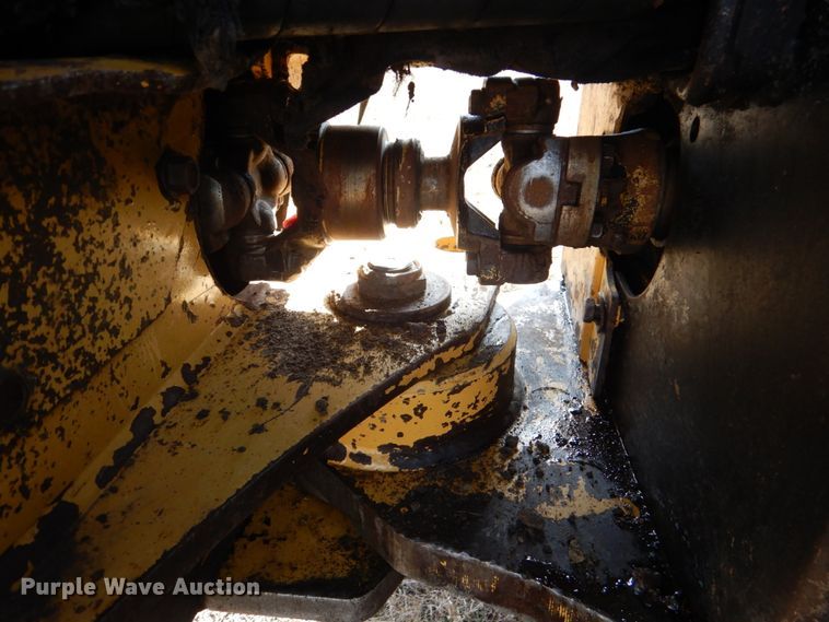 image for item JS9715 2011 Caterpillar 563  mulcher