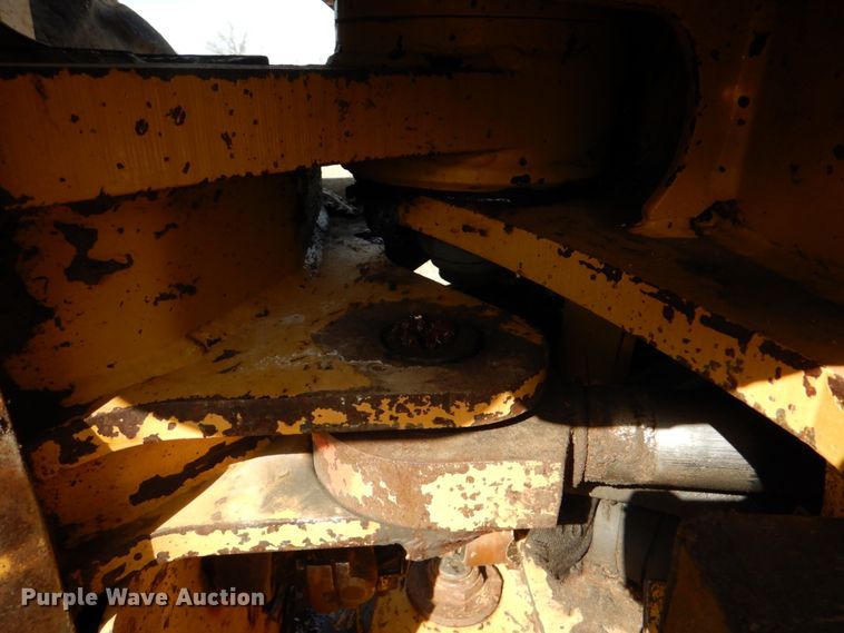 image for item JS9715 2011 Caterpillar 563  mulcher