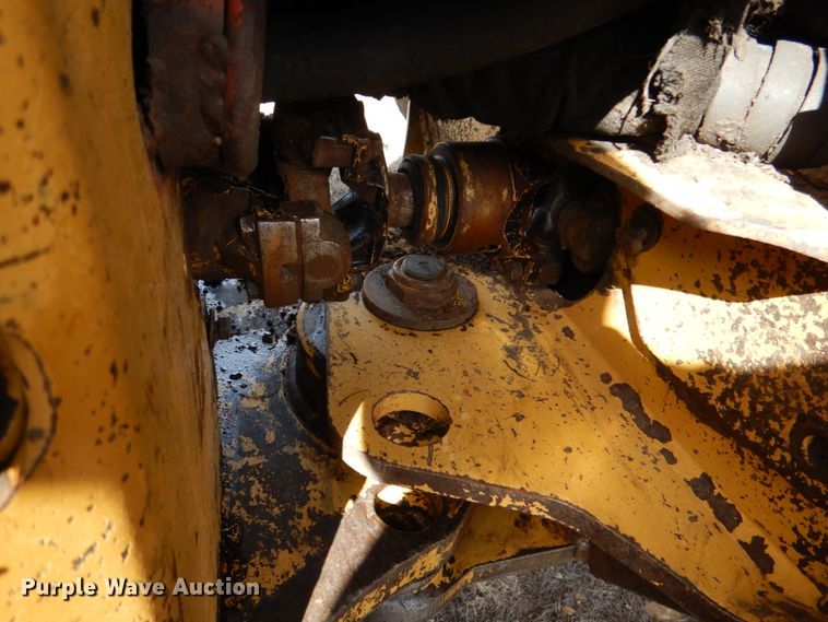 image for item JS9715 2011 Caterpillar 563  mulcher