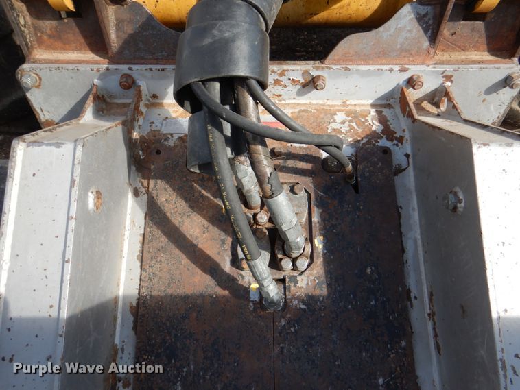 image for item JS9715 2011 Caterpillar 563  mulcher