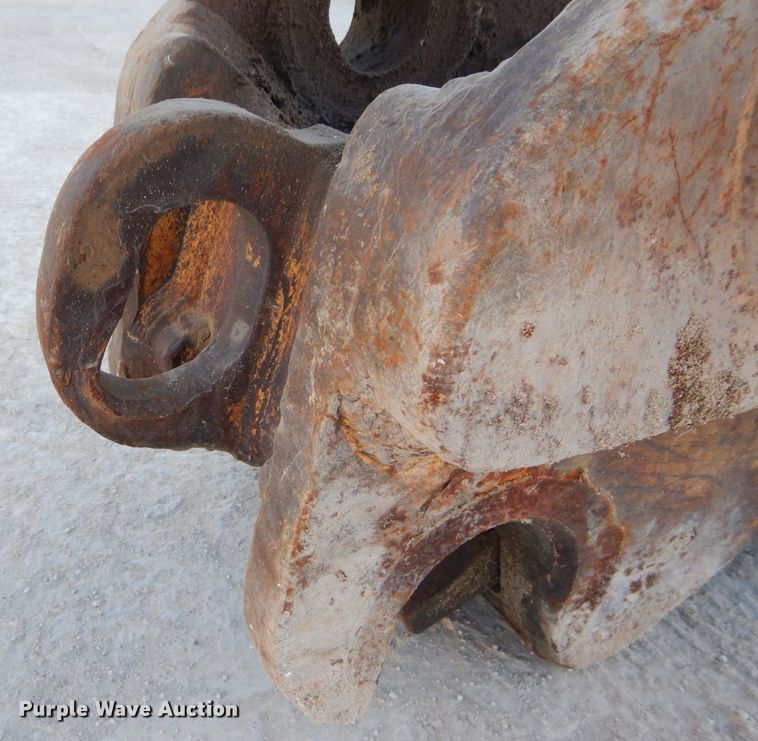 image for item JX9205 JRB hydraulic quick coupler