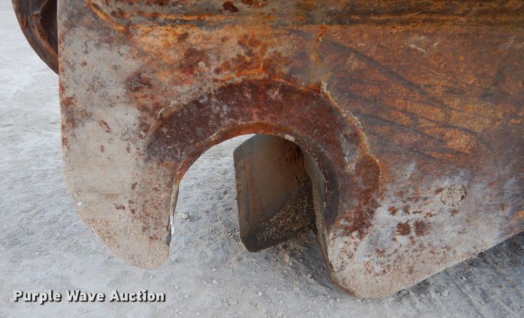 image for item JX9205 JRB hydraulic quick coupler