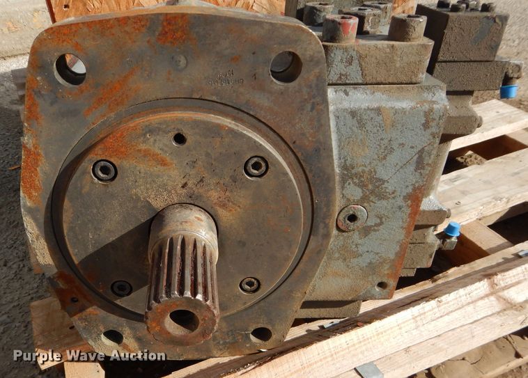 image for item JX9208 (2) Kawasaki NV270H-141L hydraulic pumps