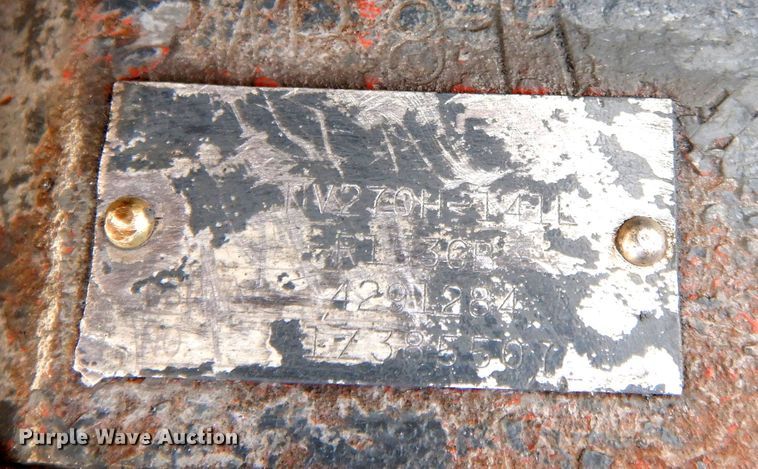 image for item JX9208 (2) Kawasaki NV270H-141L hydraulic pumps