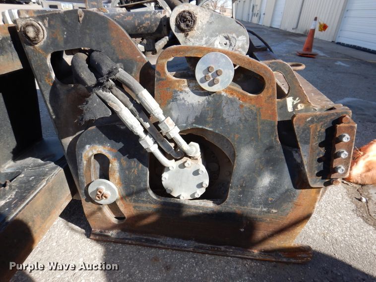 image for item KG9973 Caterpillar 43" W skid steer cold planer