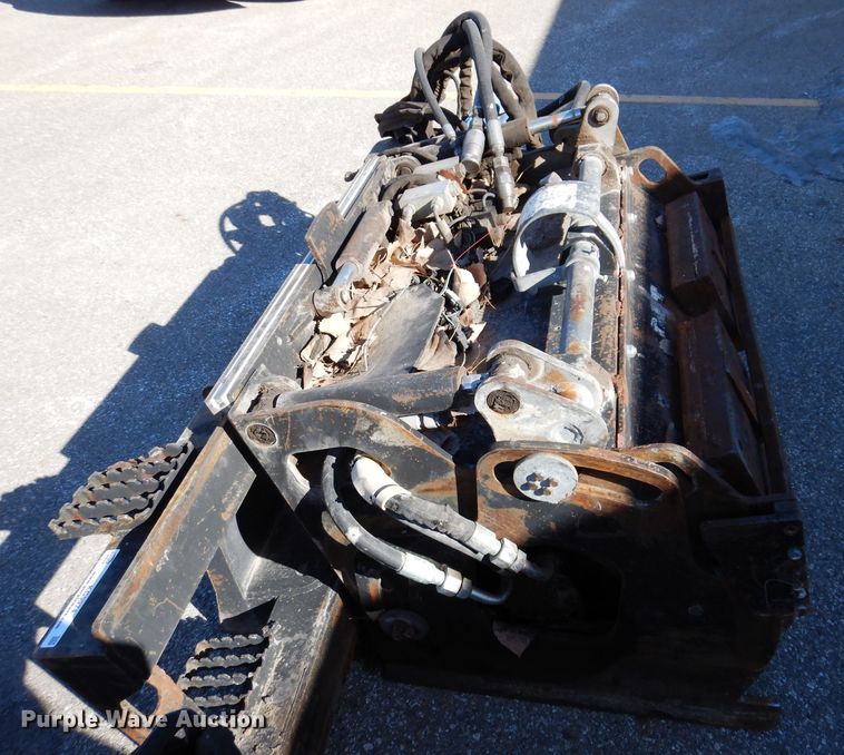 image for item KG9974 Caterpillar 43" W skid steer cold planer