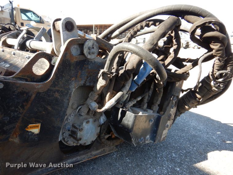 image for item KG9974 Caterpillar 43" W skid steer cold planer