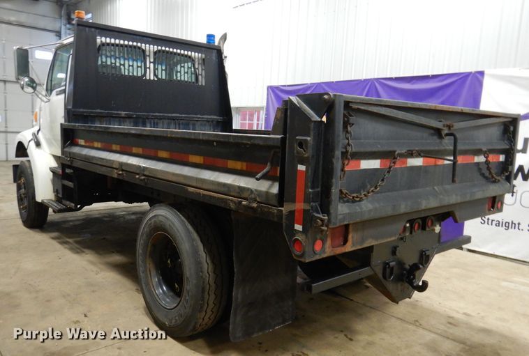 image for item KG9986 1998 Ford Louisville  flatbed truck