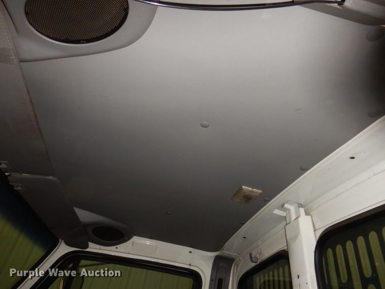 image for item KG9986 1998 Ford Louisville  flatbed truck