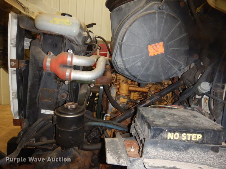 image for item KG9986 1998 Ford Louisville  flatbed truck