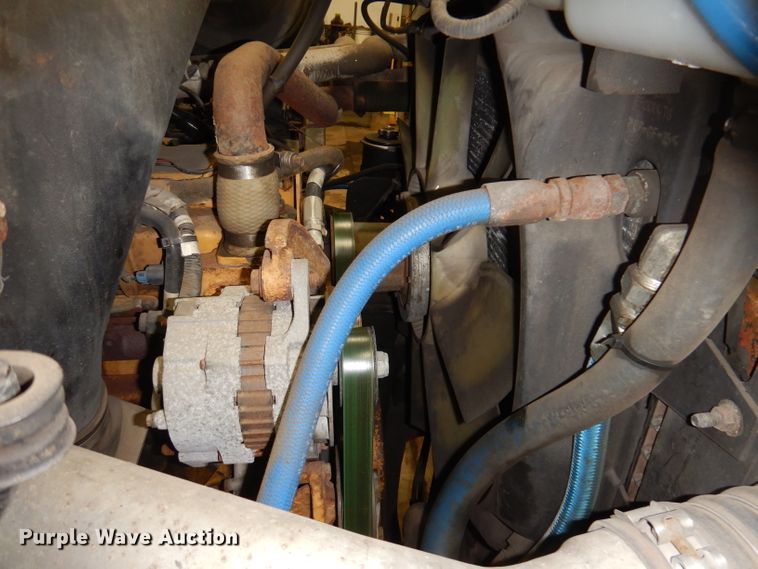 image for item KG9986 1998 Ford Louisville  flatbed truck