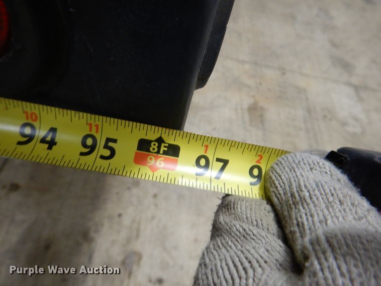 image for item KG9986 1998 Ford Louisville  flatbed truck